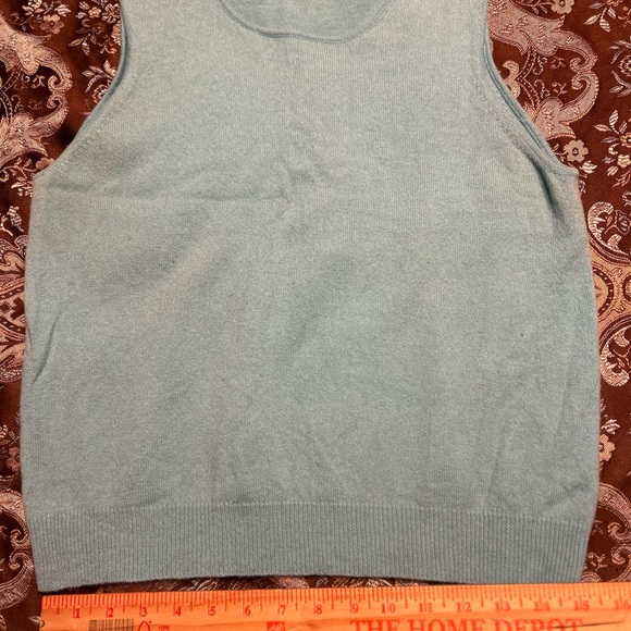 Sweater - Picture 6 of 6